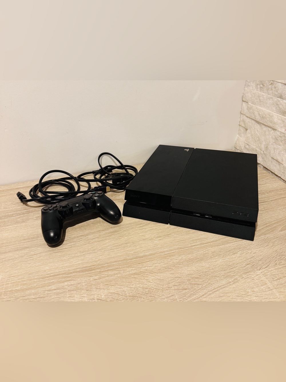 Sony PlayStation 4 500GB Black Console Bundle (CUH-1001A) w/ Controller & Cords